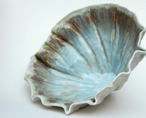 Deatil of glazing effect on Clam by Carole Bonney