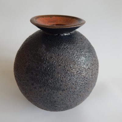 black planet pot
